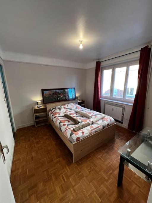 Robs Appartement In Center Bourges Exterior photo
